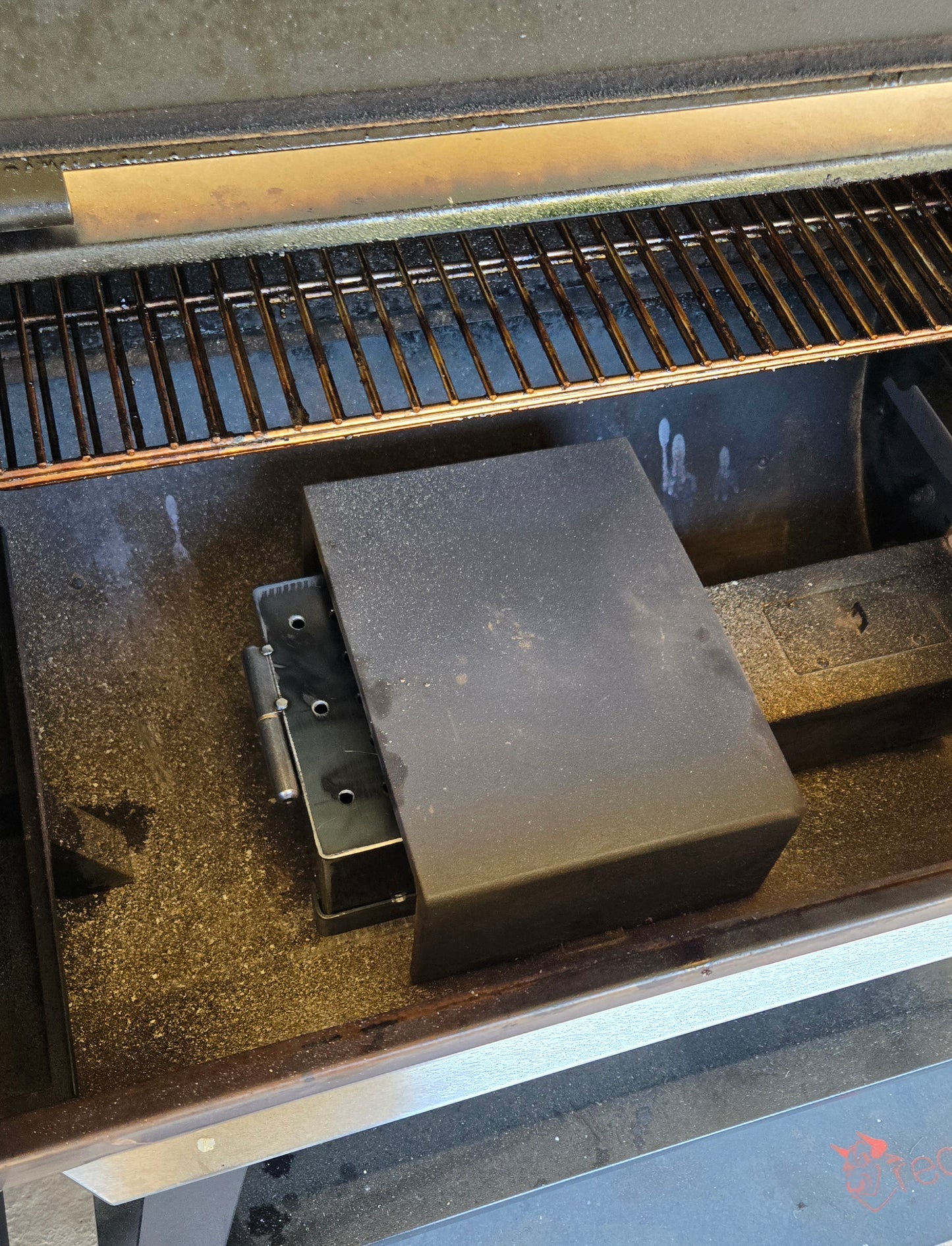 Rollbox (smoker-box)